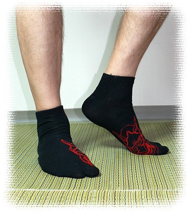 японские носки таби для традиционной обуви с разделением для пальца