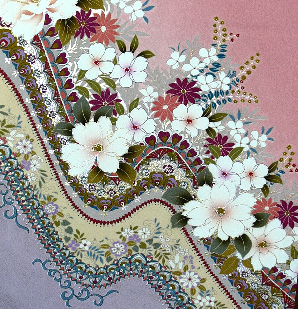 роспись на шелковой ткани японского кимоно