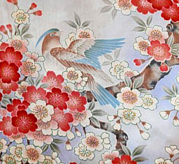 деталь рисунка кимоно нежно-голубого цвета