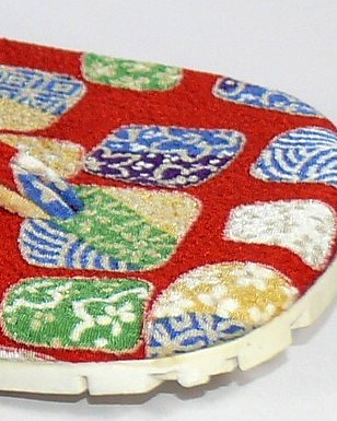 японская обувь сэтта, деталь рисунка ткани черимэн